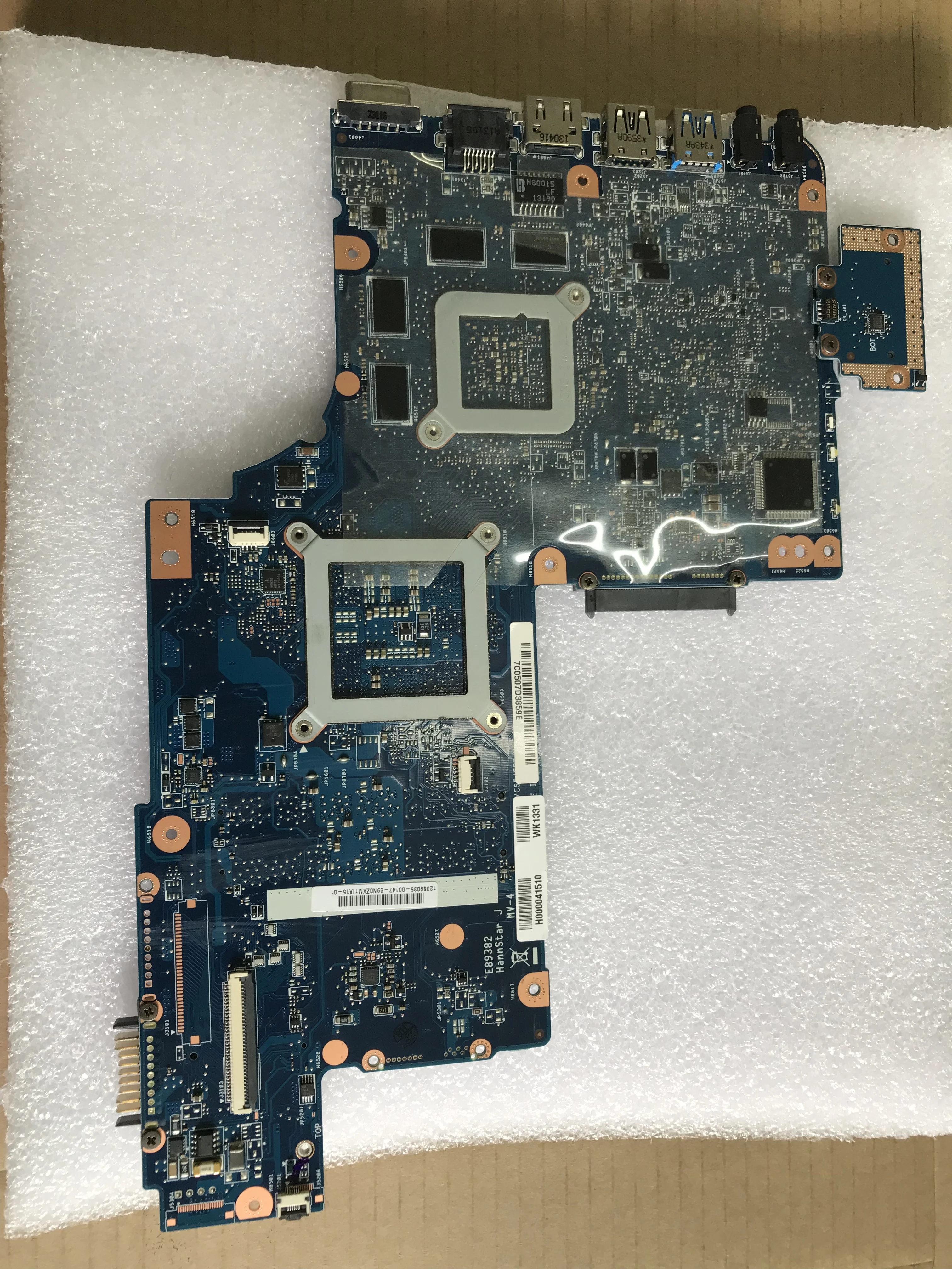 Материнская плата для ноутбука toshiba Satellite C850 L850 H000052750 HM76 DDR3 с графическим HD 7670M |