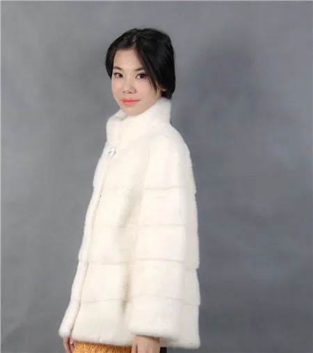 Шуба из натуральной норки с коротким мехом молочного цвета. 1030 65|mink fur|fur minknatural fur