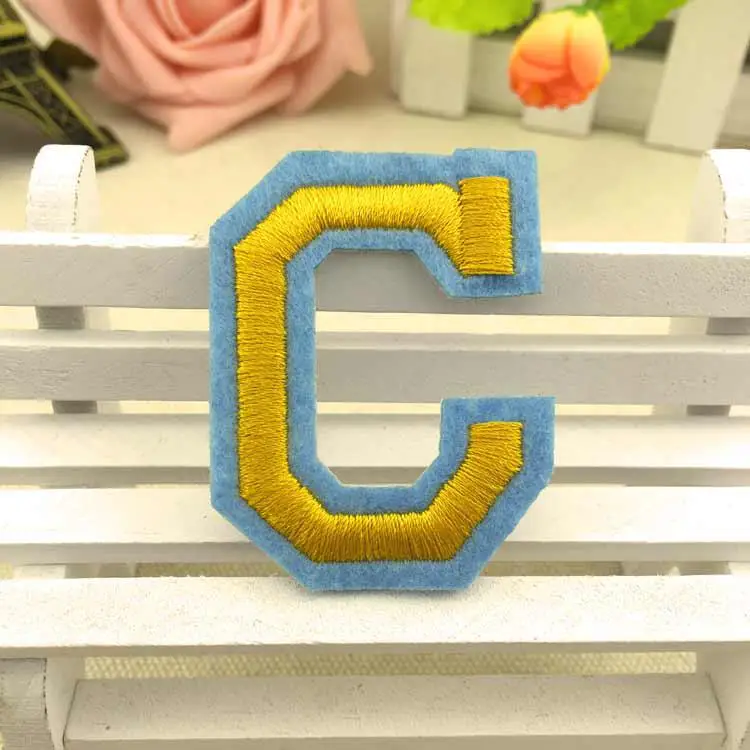 C 1 шт., вышивка с английским алфавитом, одежда с золотыми буквами, одежда с вышивкой, одежда для рукоделия, наклейка на одежду, нашивка для шитья - Цвет: C