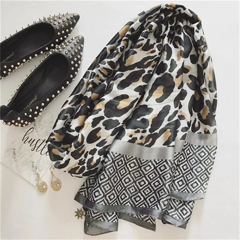 

Hot sale print leopard&diamond foulard satins Muslim hijab women scarf pashmina bandana silk wraps shawls FreeShipping 10pcs/lot
