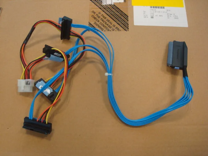 Новый M322G Perc 6I до 4 * Sas кабель для DELL PowerEdge R410 R310 R415|cable contact|cable dvcable signal booster splitter |