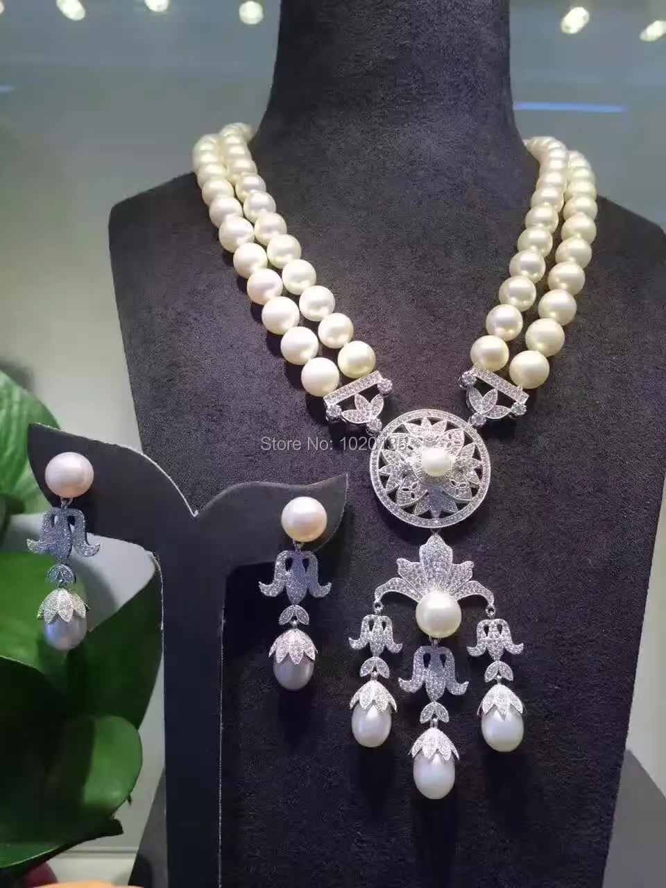 Один набор 2 ряда Пресноводный Жемчуг возле круглых колец и серег изумительный