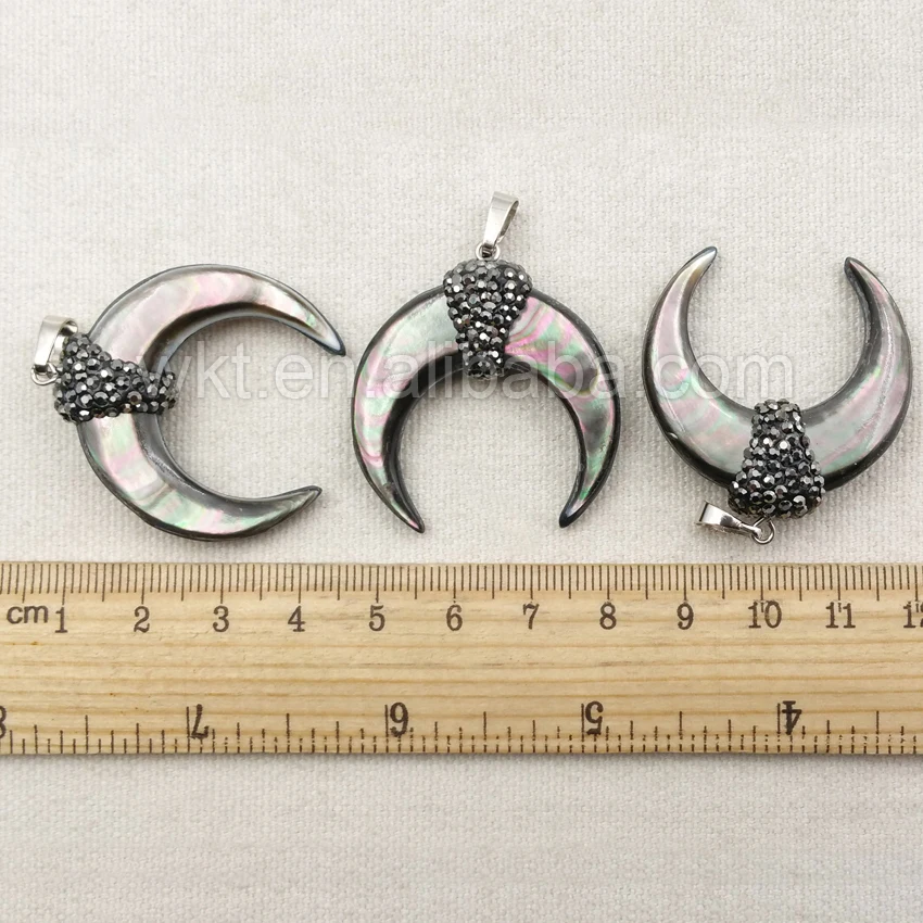 

WT-NV140 Wholesale custom Micro Paved Natural Black Shell Horn Pendant With Hematite Beads Chain Handsome Necklace