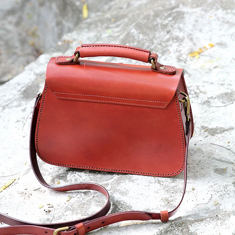 Винтажная сумка из натуральной кожи ручной работы в консервативном стиле для