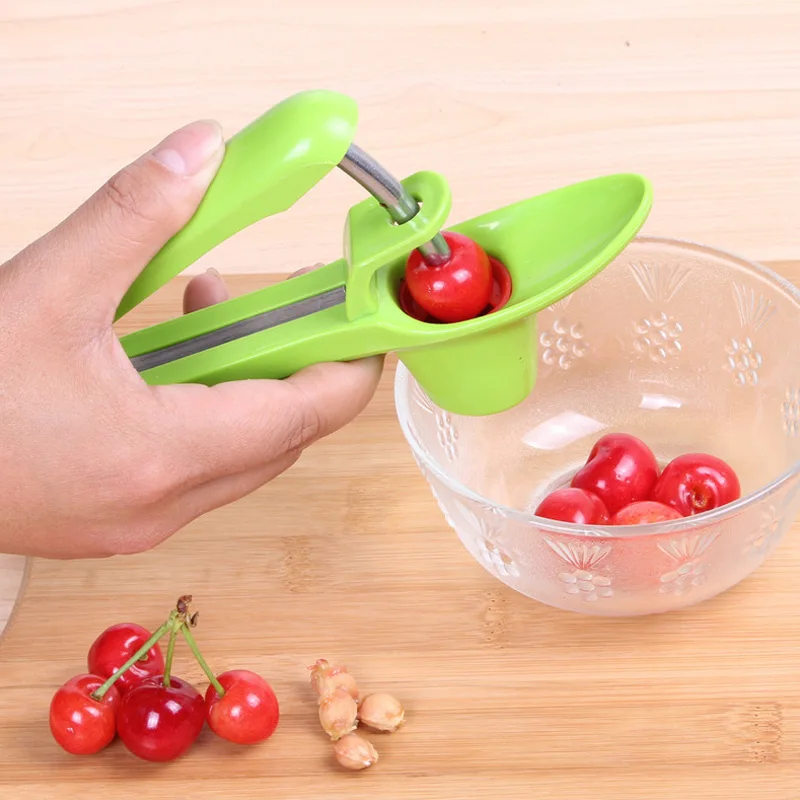 Kitchen Gadgets 2018 Fruit Remove The Core with Food-grade Silicone Cup Space-saving Lock Design Lengthened Splatter Shield | Дом и сад