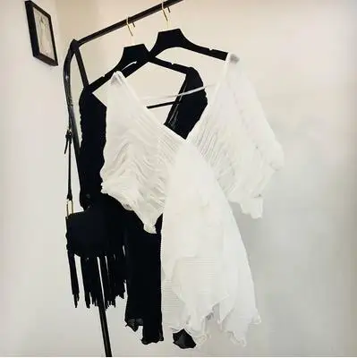 white shirt Новая мода Глубокий v-образный вырез сексуальная Mujer Блузка Повседневная летучая мышь рукав рубашки лето крутая открытая спина корейские Blusas 75586 - Цвет: white shirt