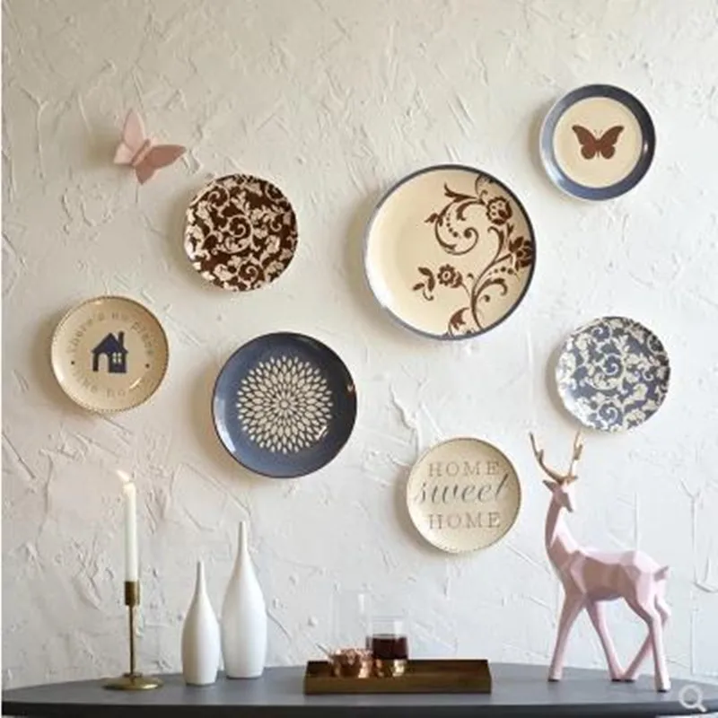 Фото 2018 Creative Wall Decorations Plates and Butterflies Beautiful Patterns Restaurant & Cafe Bar Дом и сад 2018 Creative Wall Decorations Plates and Butterflies Beautiful Patterns Restaurant & Cafe Bar Дом и сад
