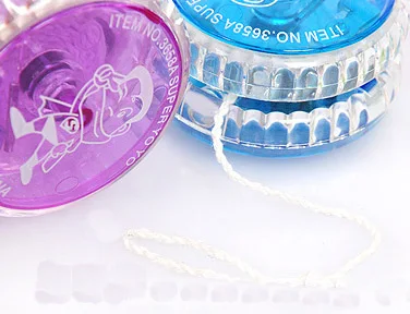 

The Yo-yo Luminous Yo-yo Flash Cord Youyou Fancy Ball 2021