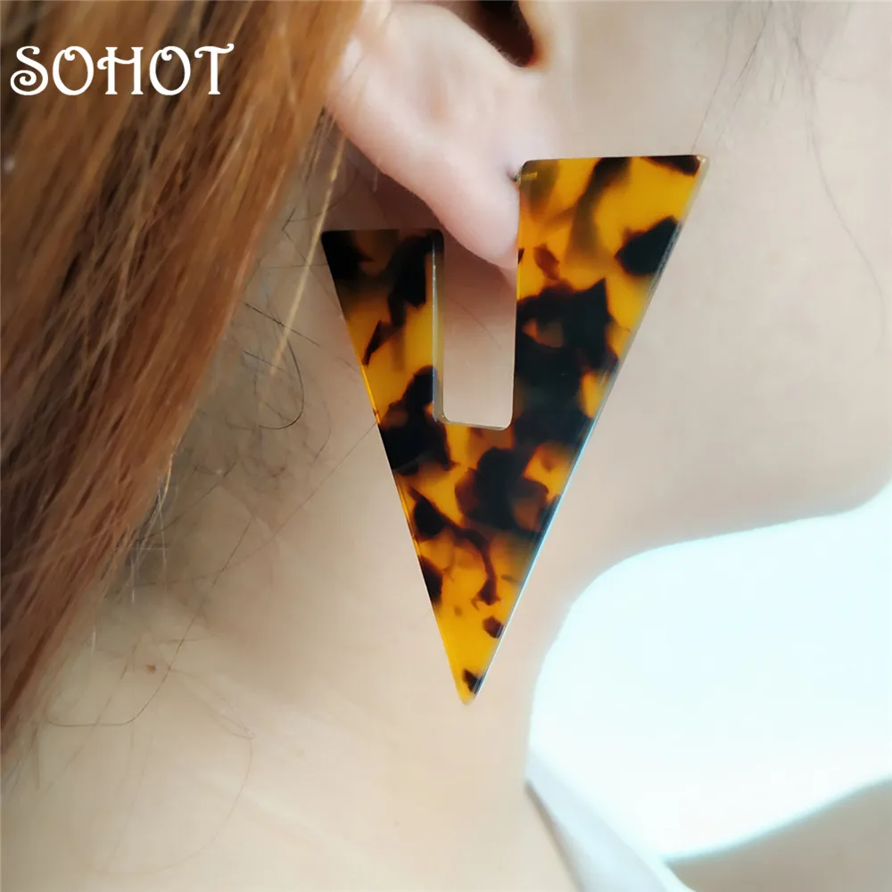 Серьги подвески SOHOT в неоготическом стиле треугольные увеличенные женские