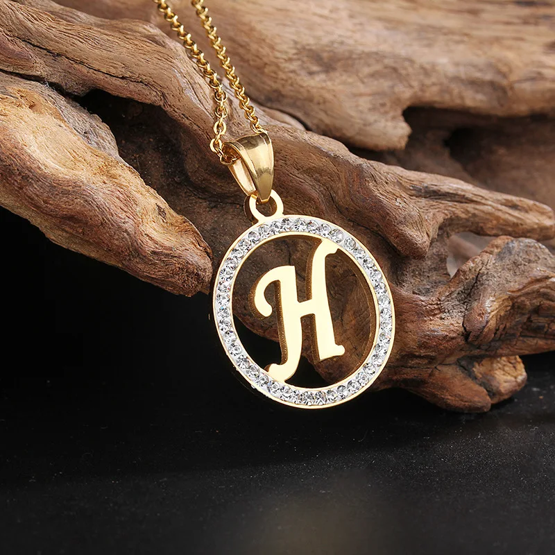 Комплект из колье и серёг с буквой H золотого цвета|Ювелирные наборы| |