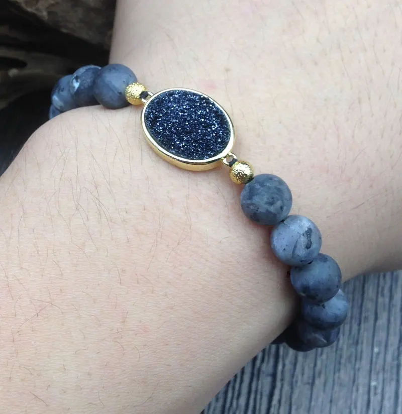 YA3131 Амулет из друзы камней Коннектор Черный лабрадорит камень эластичный