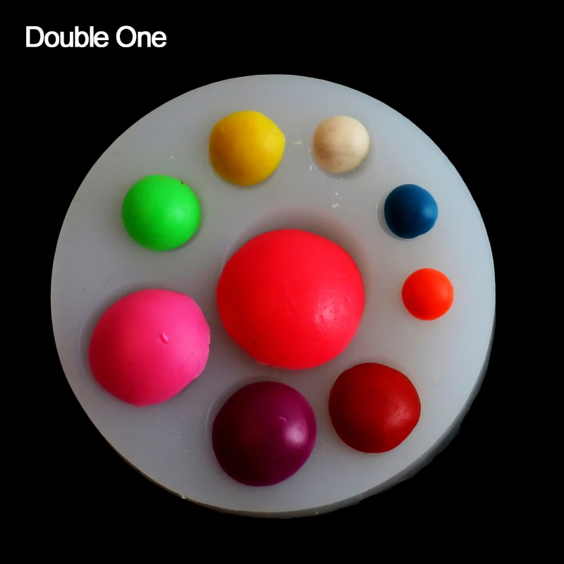 

Nine-Rounds Shape Silicone Resin Mold Pendant Silicone Handmade DIY Craft Mlould for Jewelry Making 1PC