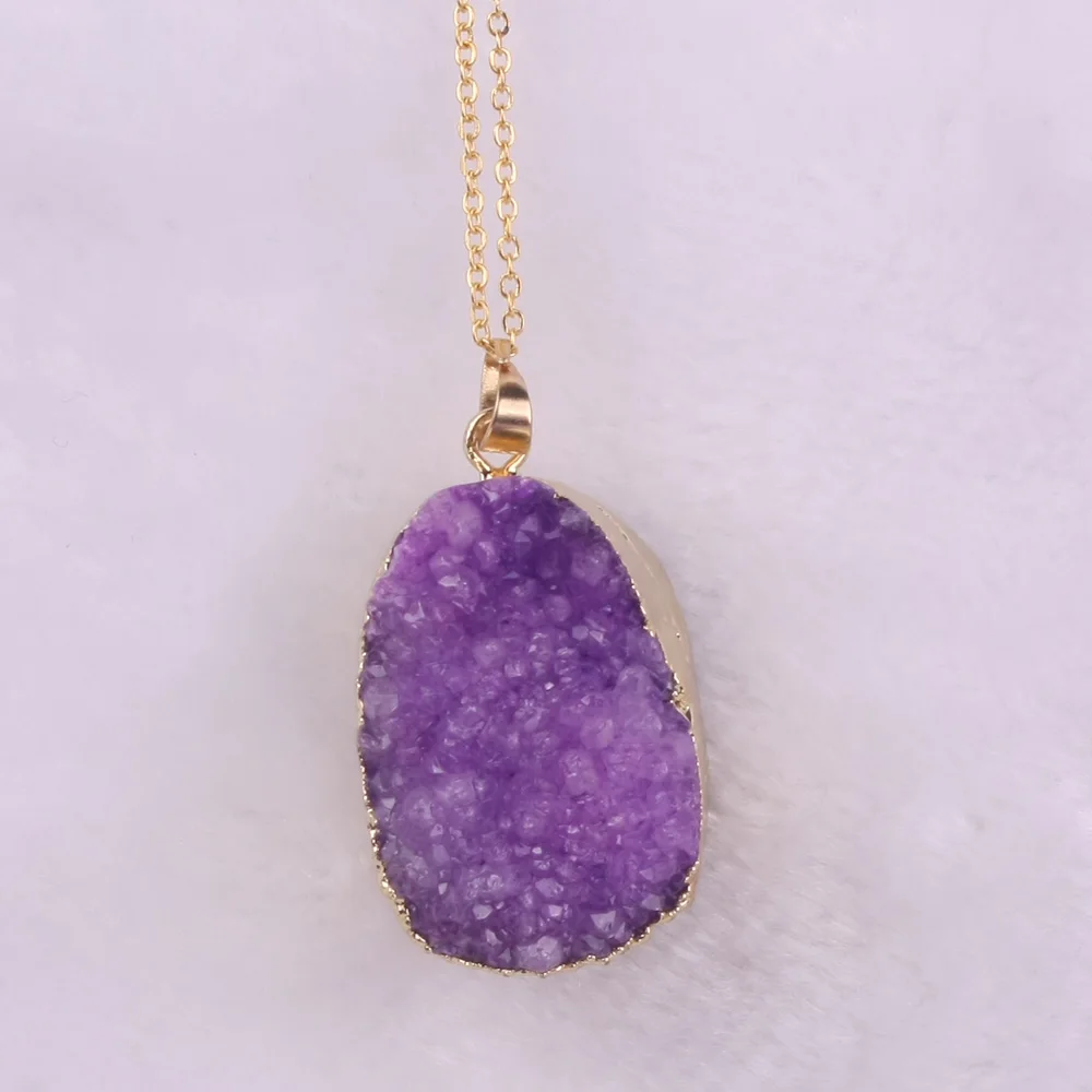 Ожерелье с подвеской из натурального камня без друзы винтажное золотистое