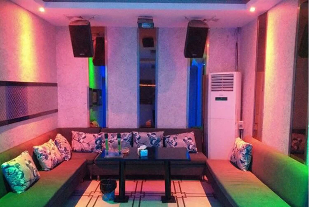 Беспроводной удаленного Управление 3 W 16 Цвета изменение LED RGB Magic пятно света лампы