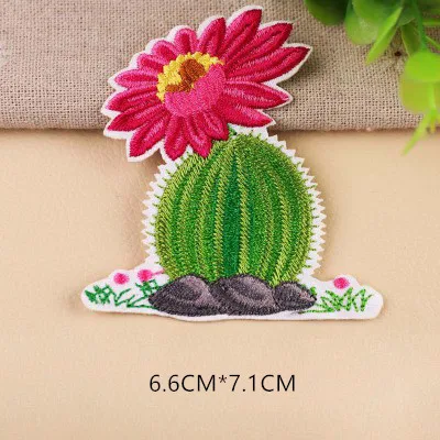 1pcs Mix Cactus Patch for Clothing Iron on Embroidered Sew Applique Cute Patch Fabric Badge Garment DIY Apparel Accessories 121 - Цвет: 56C