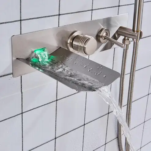 Ванная комната настенный латунный Матовый никель LED Водопад ванна Наполнитель