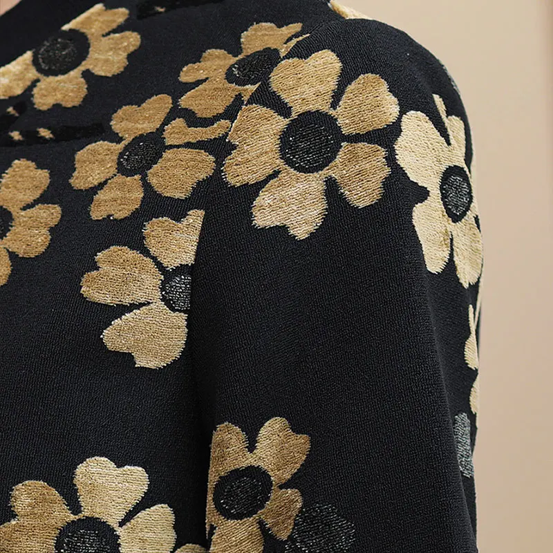 Осенняя ветровка для женщин среднего возраста модель 2017 года свободная длинная