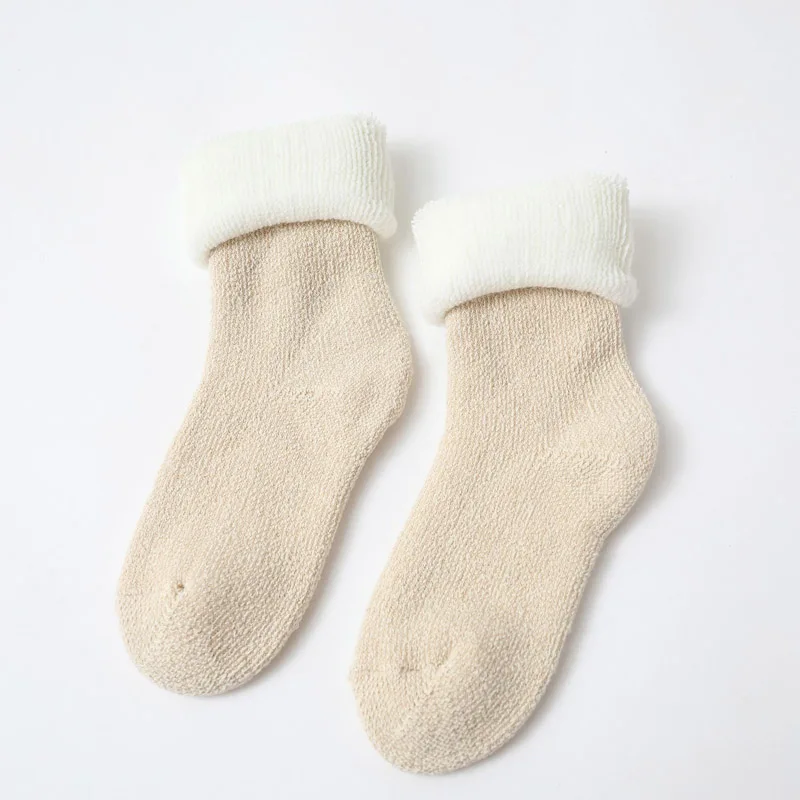 

2018 autumn and winter new women's socks plus velvet thickening terry socks cotton socks solid color ladies tube snow socks