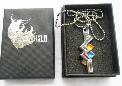 Ожерелье для ключей финальная фантазия с космическим истребителем и молнией