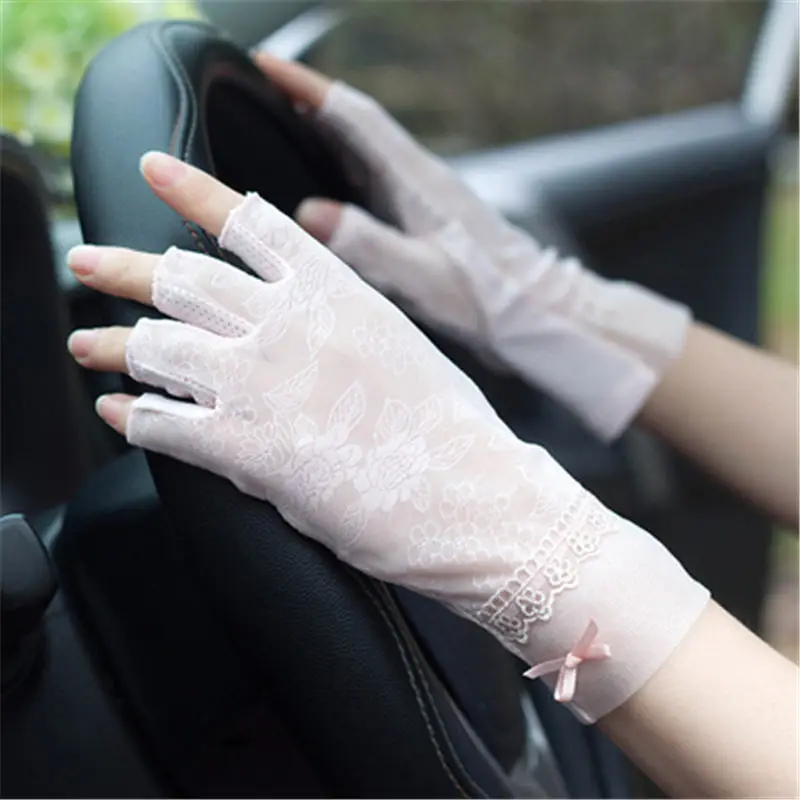 Bow light pink Женские перчатки, летние, солнцезащитные, половина пальцев, ледяные шелковые перчатки, женские, кружевные, короткие, стильные, Нескользящие, с защитой от ультрафиолета, тонкие, для вождения, с полупальцами, FS07 - Цвет: Bow light pink