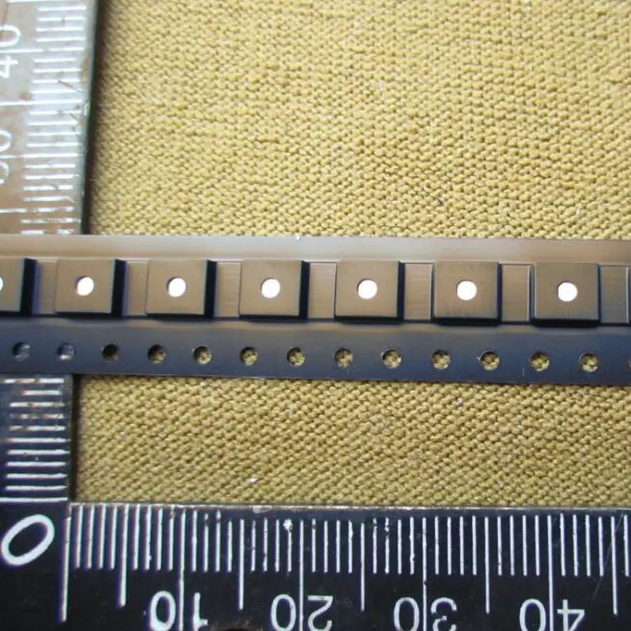SMD транзистор SOT-89 D882 аудио усилитель переключения 30V3A30W NPN 50 ШТ./ЛОТ A024 |