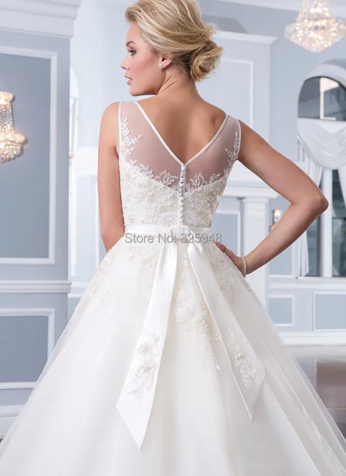New Fashion Elegant Romantic Design 2014 Sexy Backless Scoop Collar Ball Gown Long Organza Lace Applique Wedding Party Dress | Свадьбы и