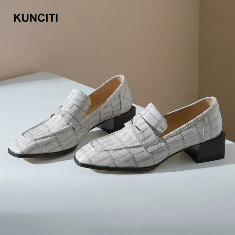 KUNCITI/; Туфли-лодочки; женская обувь; женские офисные туфли из тисненой кожи; Туфли Mary Jane с квадратным носком; официальная обувь в европейском стиле; Lotita; G941