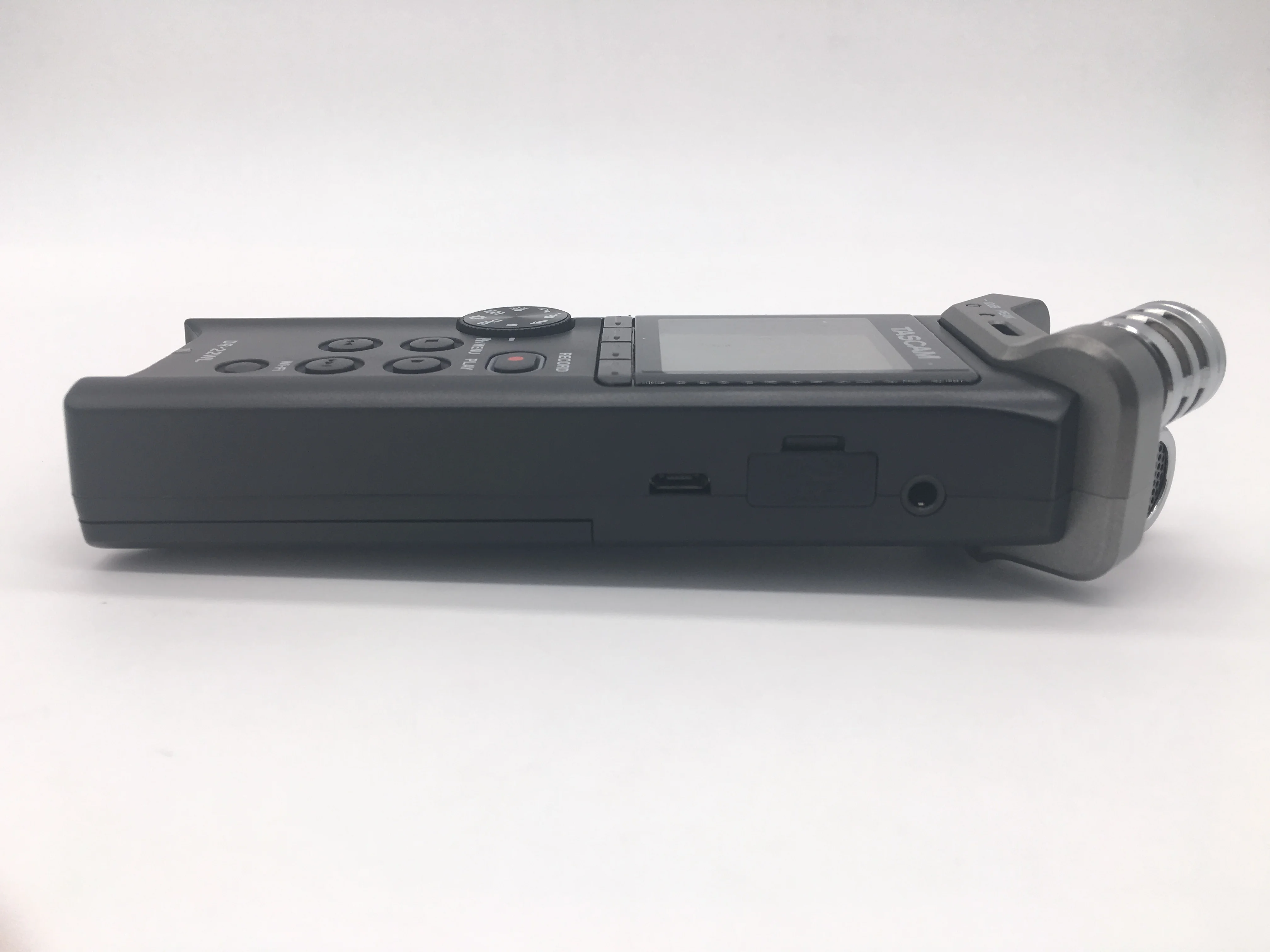 Портативный телефон Tascam DR-22WL с Wi-Fi