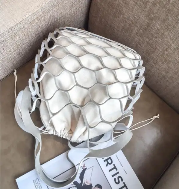 

New Hollow out Mesh Leather Straw Bag for Women Drawstring Beach Shoulder Bucket Handbags Ladies Simple Fish Net Shopping Bags