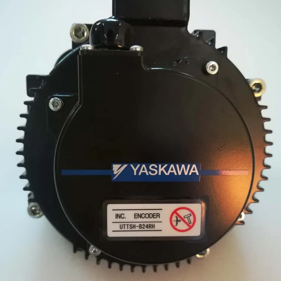 1.3kw Yaskawa SGM7G 13AFC61 & SGD7S 120A00A002 оригинальный продвинутый Сервопривод переменного тока