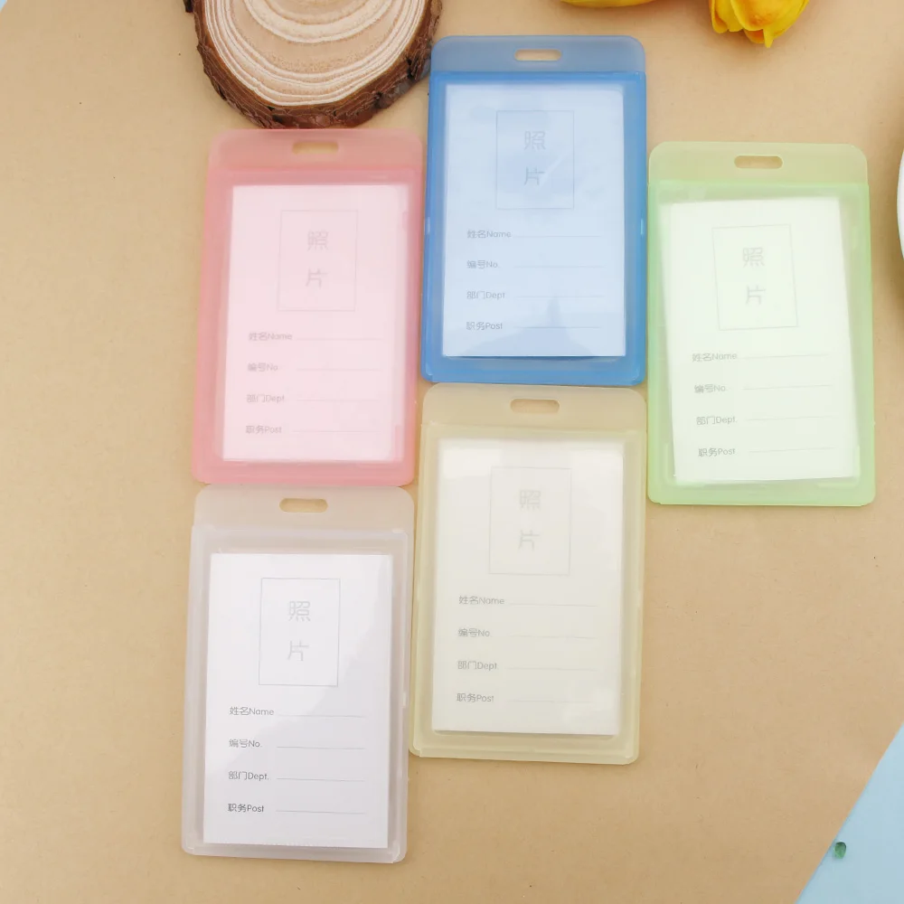 

1PC New Durable Pack of Hard Plastic ID Card Badge Holder Employee Name Tag Bus ID Card Holder