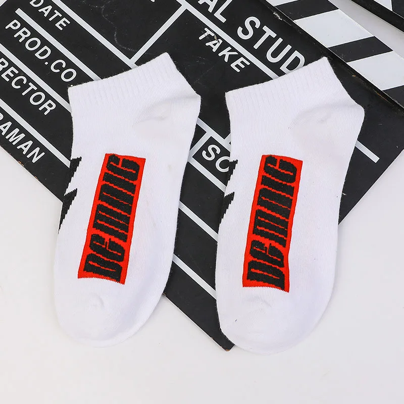 New Fashion Harajuku Men's Socks Long Crew Cotton hip hop Cool Funny Skate personality lightning letter Casual Men socks | Мужская
