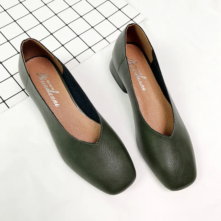 2019 тонкие туфли на толстой подошве женские с закрытым носком в стиле ретро