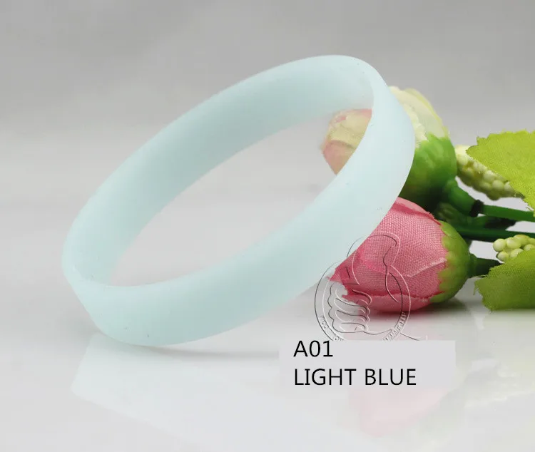 A01 LIGHT BLUE 1 шт. спортивные силиконовые браслеты для мужчин и женщин концертные вентиляторы светящиеся полосы браслет Пара флуоресцентная мощность резиновый браслет подарки - Окраска металла: A01 LIGHT BLUE