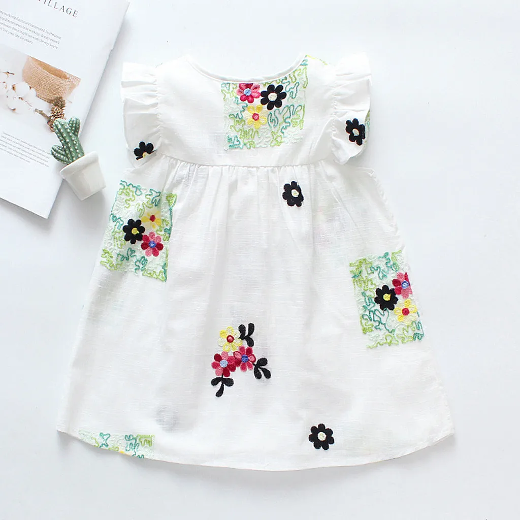 Повседневное платье принцессы с цветочной вышивкой и кисточками для маленьких