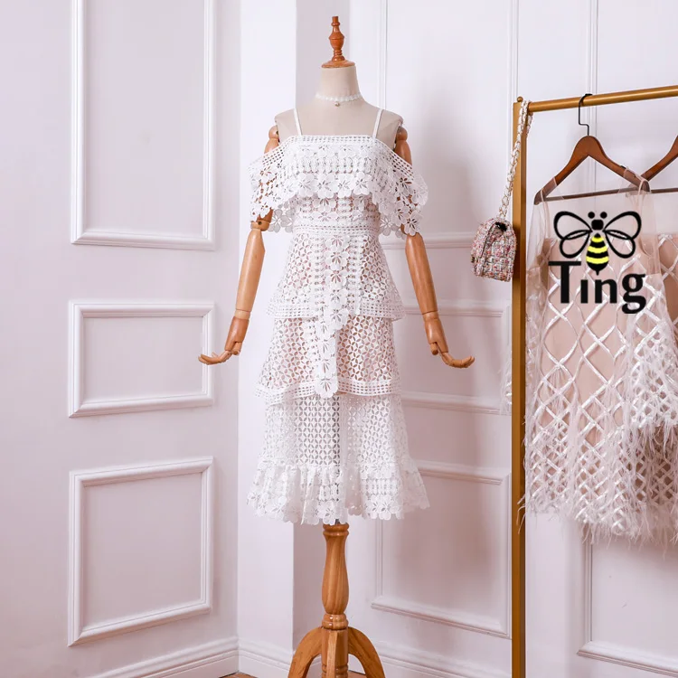 Женское кружевное платье на бретельках с перфорацией в стиле бохо|Женские