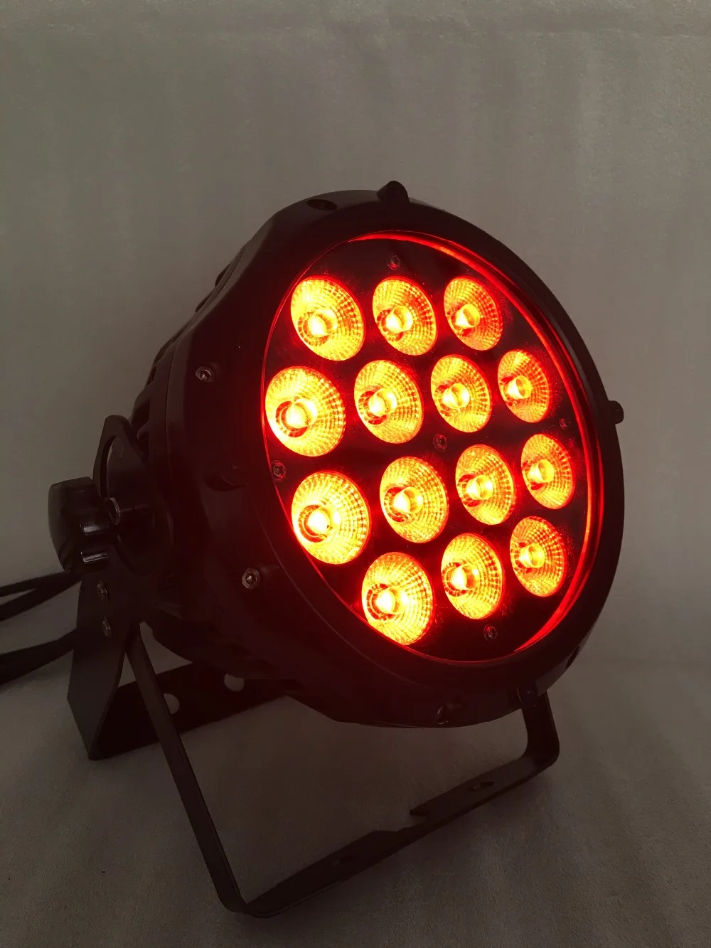 4 шт./лот 14x9 Вт RGB 3in1 привело водонепроницаемый света номинальной 3/7CHs 0 100% линейной