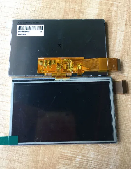 

For 4.7" LCD screen with touch screen TM043NBH07 free shipping
