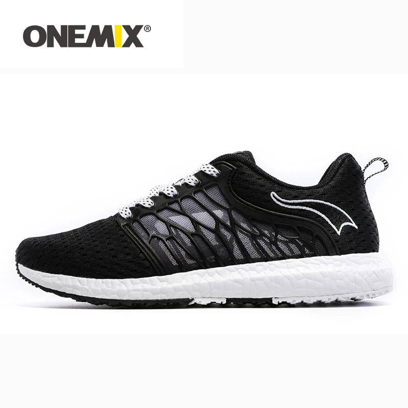 black white ONEMIX спортивная обувь для мужчин дышащая сетка спортивная обувь супер светильник уличная черная белая спортивная обувь прогулочная беговая Обувь - Цвет: black white