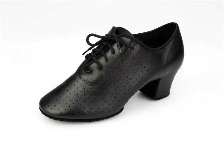 Туфли женские для танцев натуральная кожа с кружевом прорезями