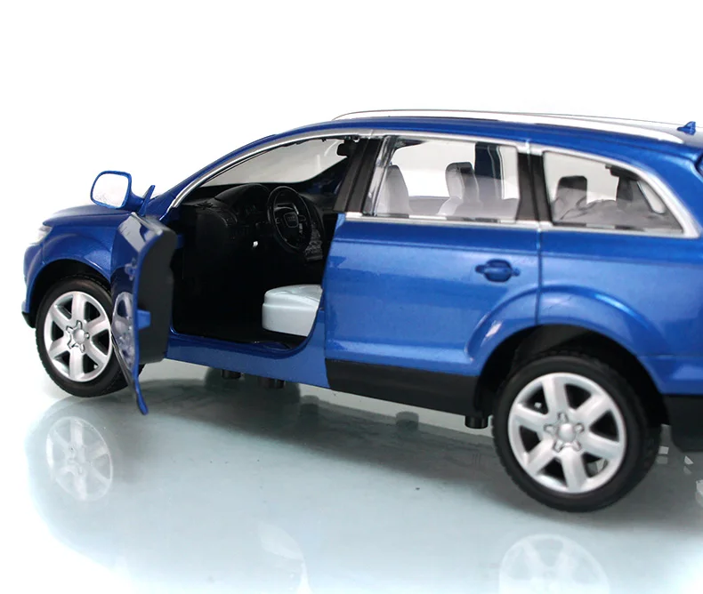 Новый UNI 1:24 масштабная модель автомобиля игрушечные лошадки внедорожник литья