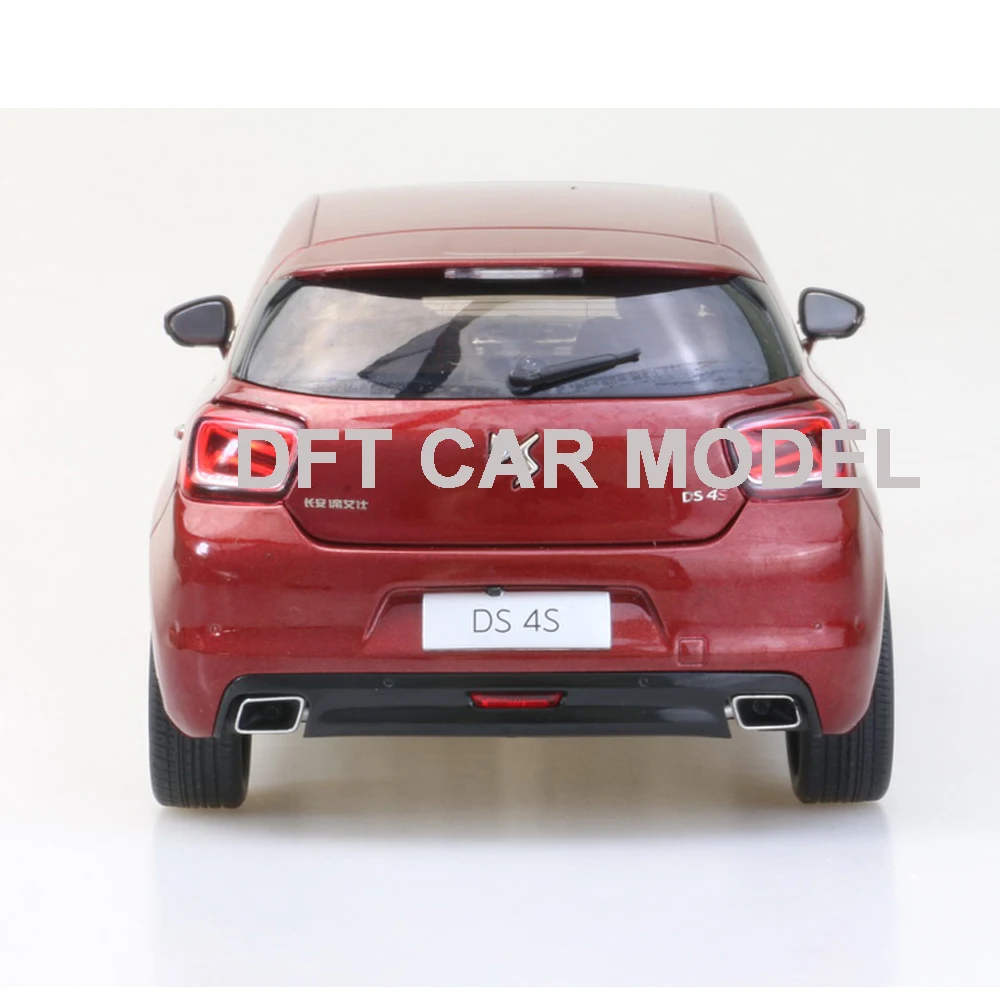 Литая модель автомобиля 1:18 для DS4S Коллекция игрушечных автомобилей бесплатная