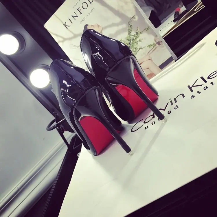 2018 новый тренд Корейская версия остроносых туфель на высоком каблуке с женской