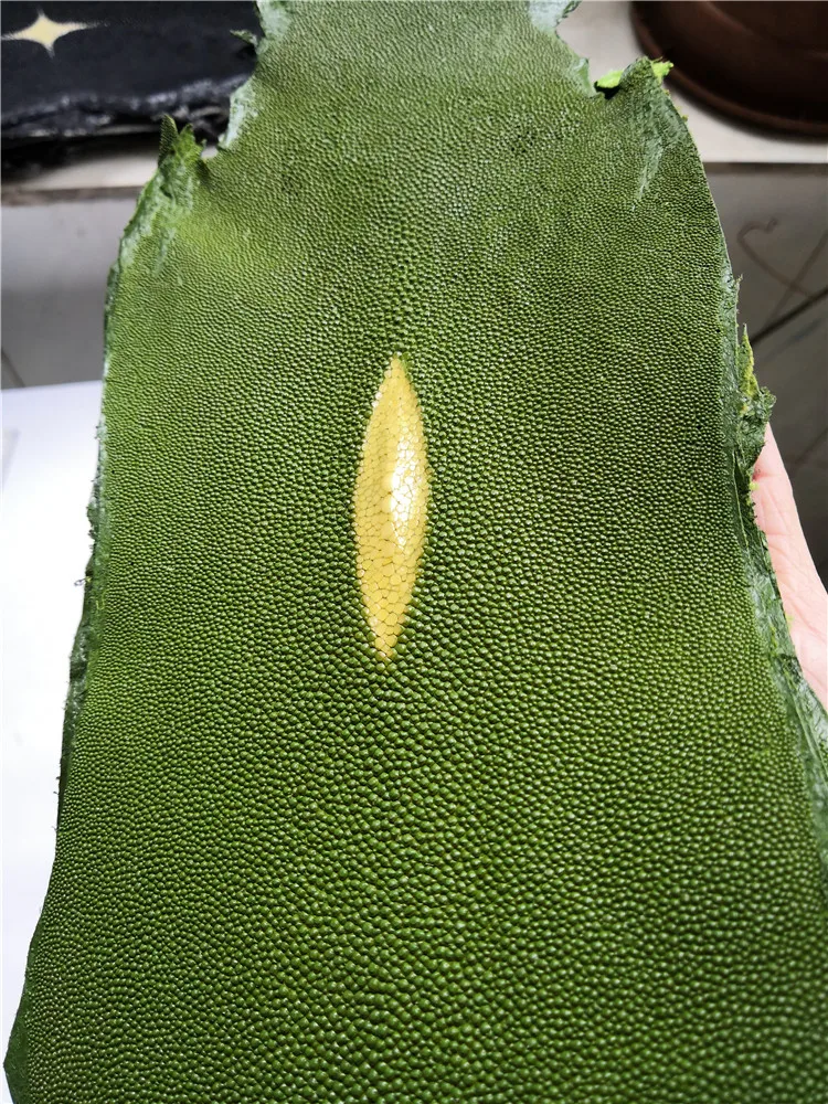 Настоящая кожа ската пряди зернистая большой размер натуральная Manta Ray Fish Skin