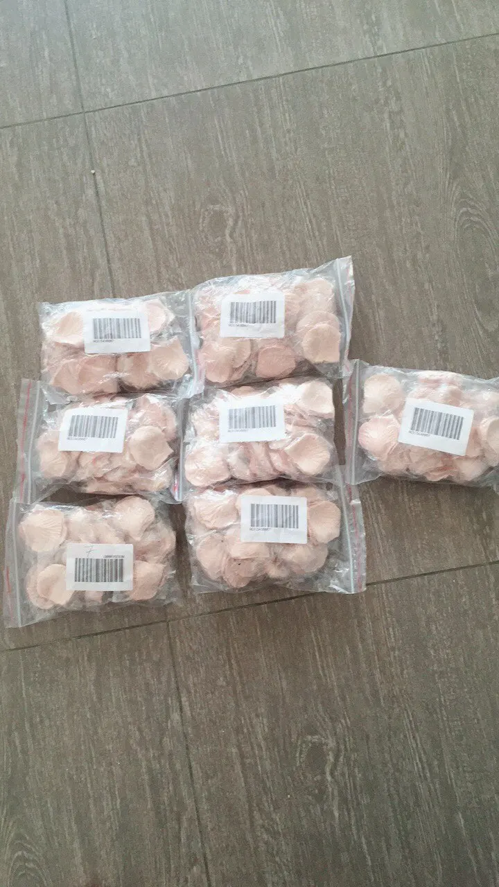 5000pcs / lot 5*5cm silk rose petals for Wedding Decoration Romantic Artificial Rose Petals Flower 5000 шт. партия 5 * см шелковые