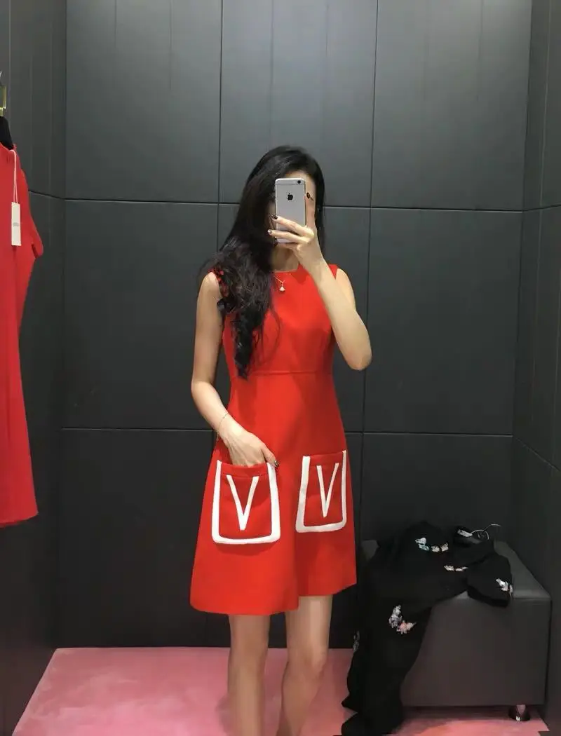 fall new round neck sleeveless letter pattern big pocket women slim knitted dress