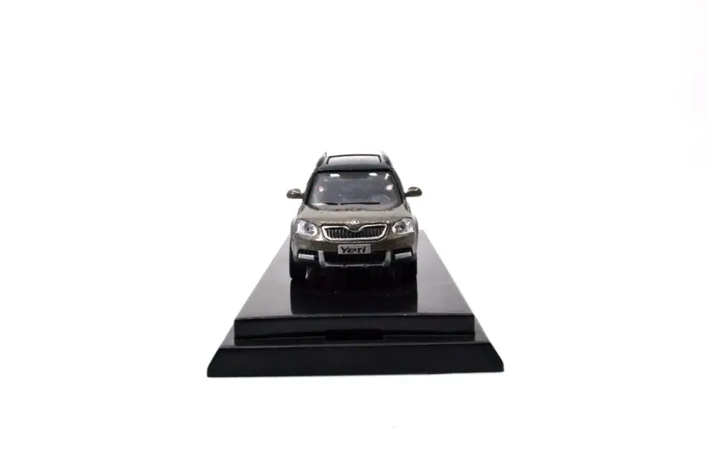 1:64 1/64 1 64 SVW Skoda Yeti 2013 коричневый литой под давлением игрушечный автомобиль