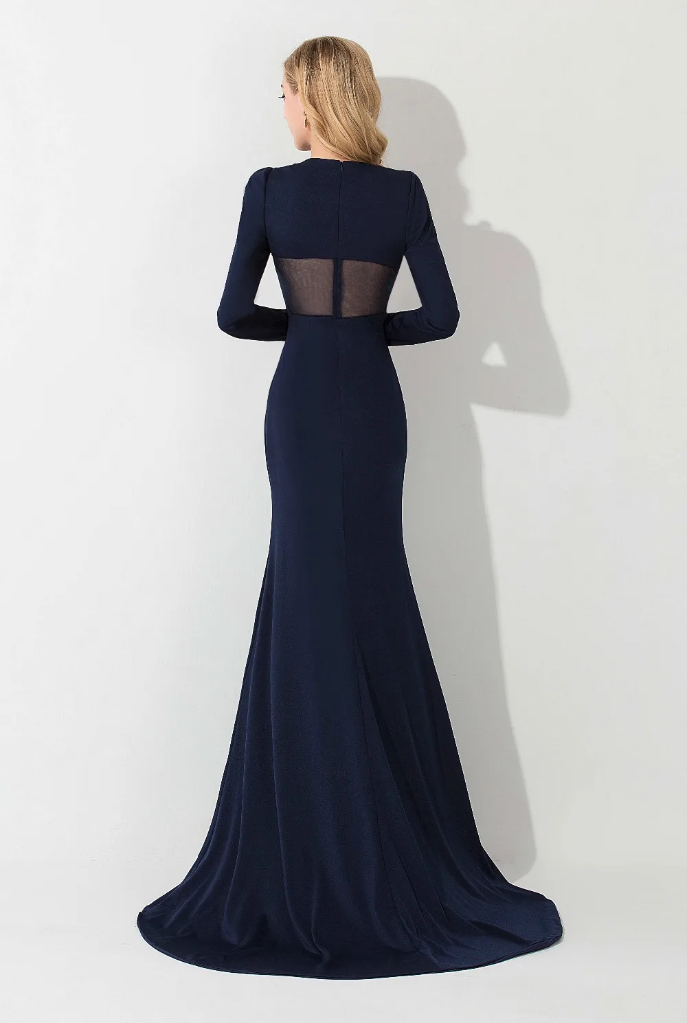 Длинное атласное платье для матери невесты длинное свадебное с длинным рукавом