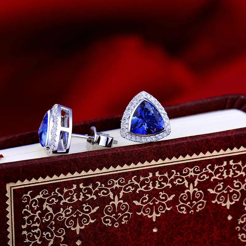 Новые однотонные серьги из белого золота 14kt 7x7 мм трлн с цирконитом ювелирные