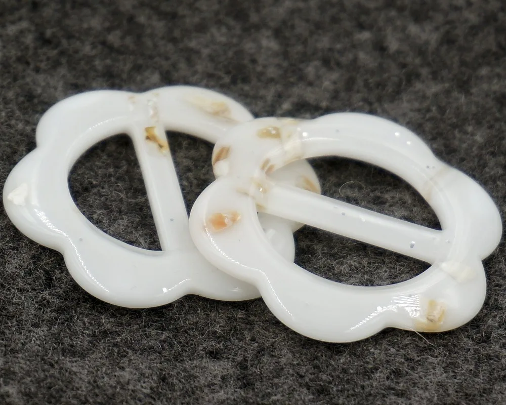 

New Products 2017 25mm Flower bar adjuster Buckle Buttons Invitation Ribbon Slider For Garment and Bags decoration